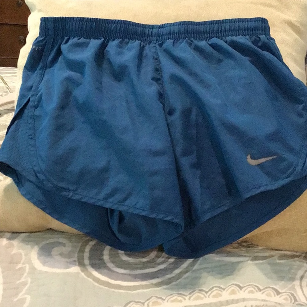 Ladies Nike shorts size XS
